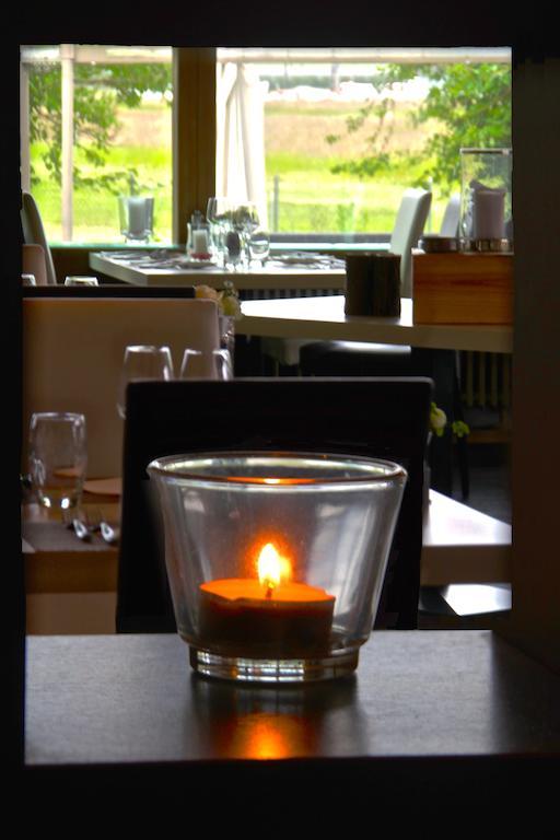 Relais De L'aérodrome Hotel 3*