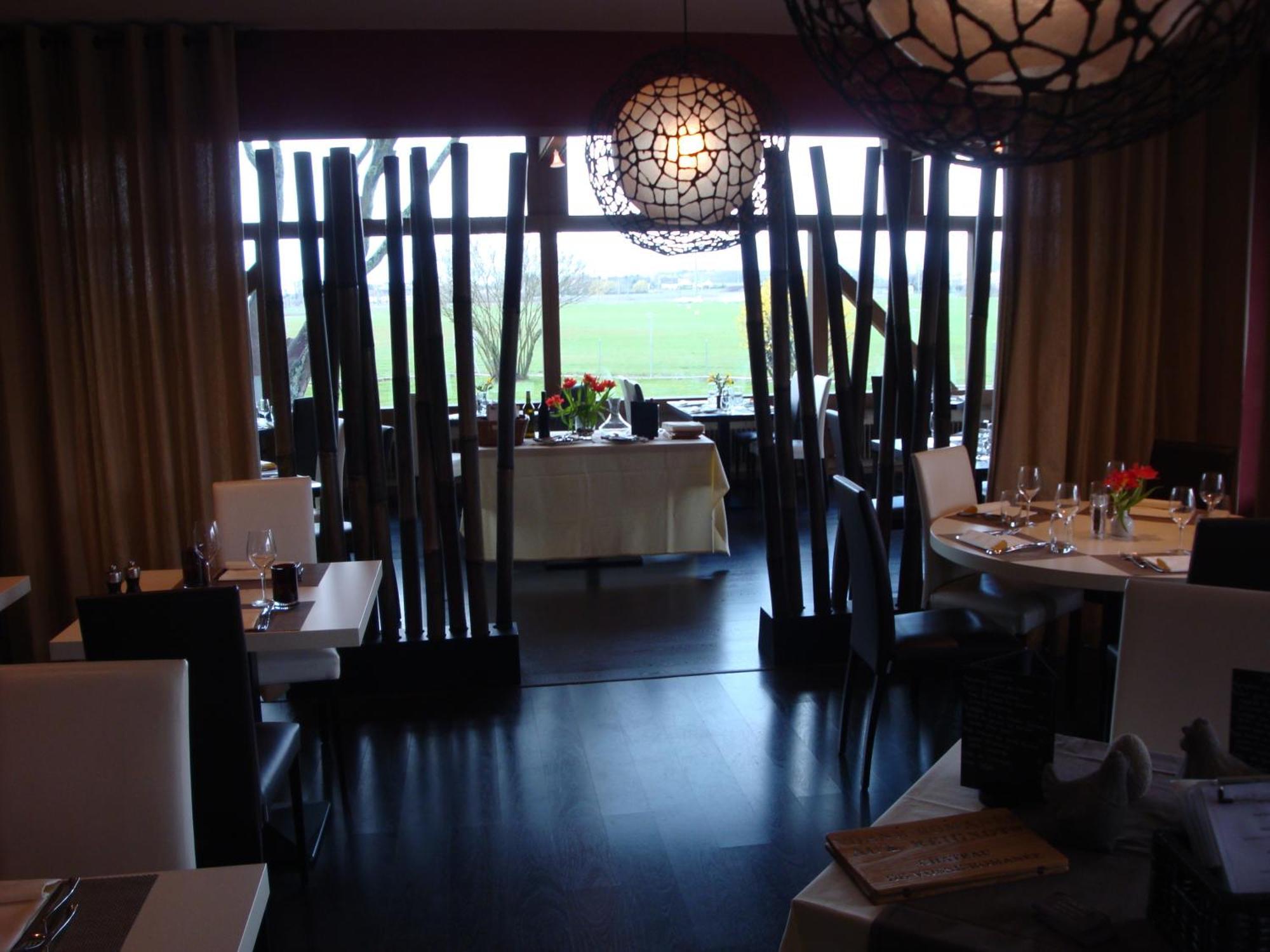 Relais De L'aérodrome Hotel