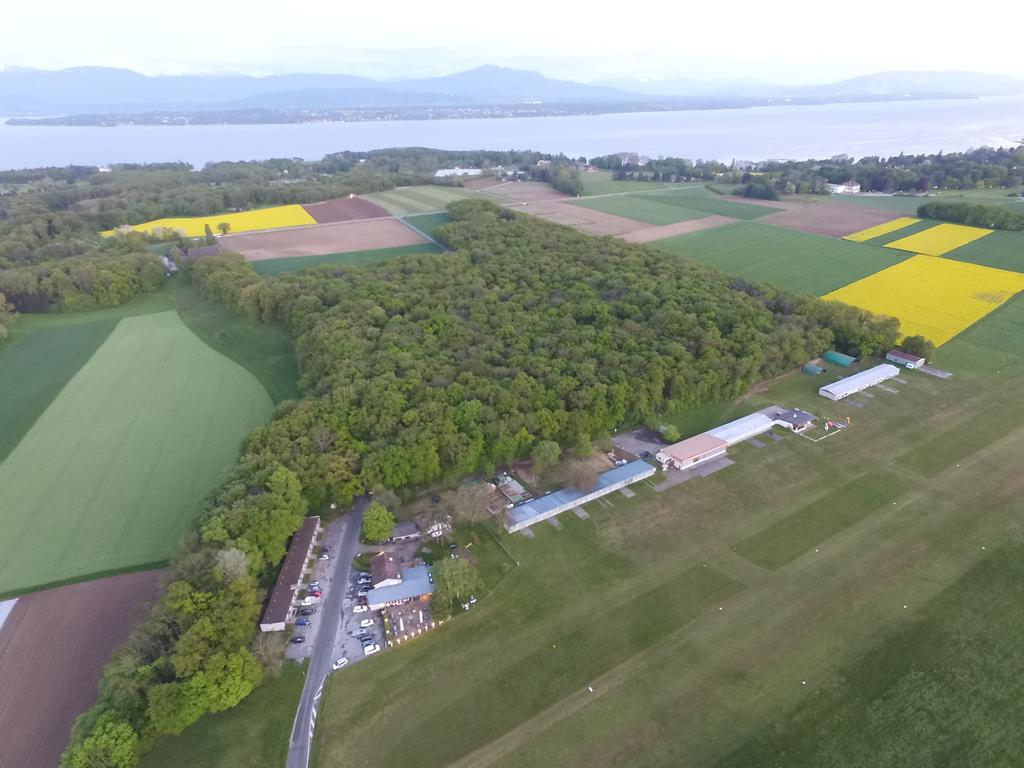 Relais De L'aérodrome 3*